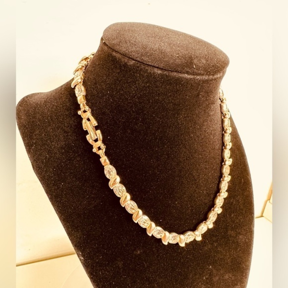 Vintage Pennino‎ Signed Necklace Clear Rhinestones With Gold Tone Approx 15”